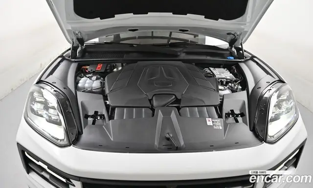 Porsche Cayenne 2025 3.0 автомат (гидро), миниатюра 6 Porsche Cayenne 2025 3.0 автомат (гидро), миниатюра 6