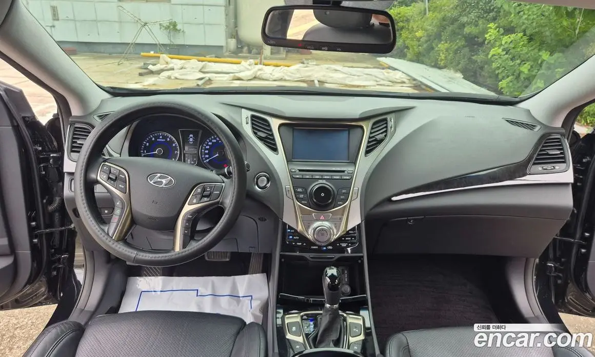 Renault (Samsung) SM3 2015 1.6 автомат (гидро), фото 7 Renault (Samsung) SM3 2015 1.6 автомат (гидро), фото 7