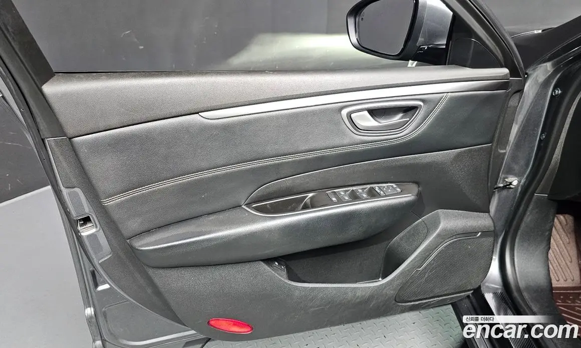 Renault (Samsung) SM6 2023 2.0 автомат (гидро), фото 14 Renault (Samsung) SM6 2023 2.0 автомат (гидро), фото 14