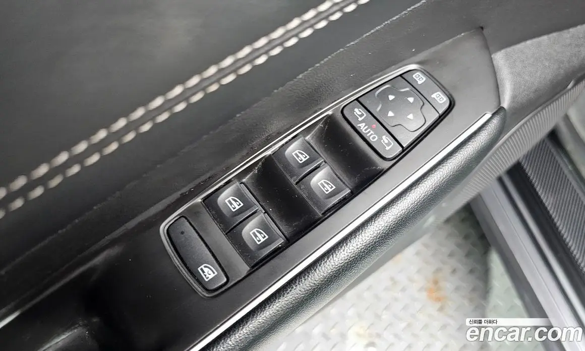 Renault (Samsung) SM6 2023 2.0 автомат (гидро), фото 28 Renault (Samsung) SM6 2023 2.0 автомат (гидро), фото 28