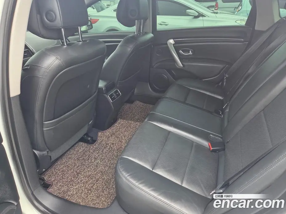 Renault (Samsung) SM7 2018 2.0 автомат (гидро), фото 11 Renault (Samsung) SM7 2018 2.0 автомат (гидро), фото 11