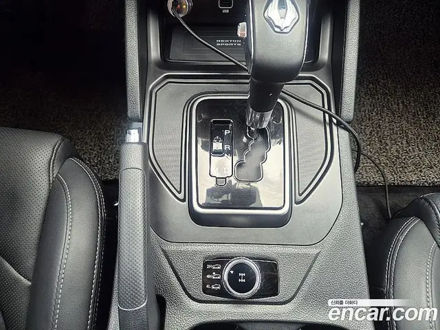 SsangYong Rexton 2021 2.2 автомат (гидро), миниатюра 9