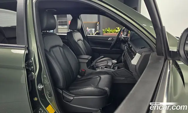 SsangYong Rexton 2023 2.2 автомат (гидро), миниатюра 12