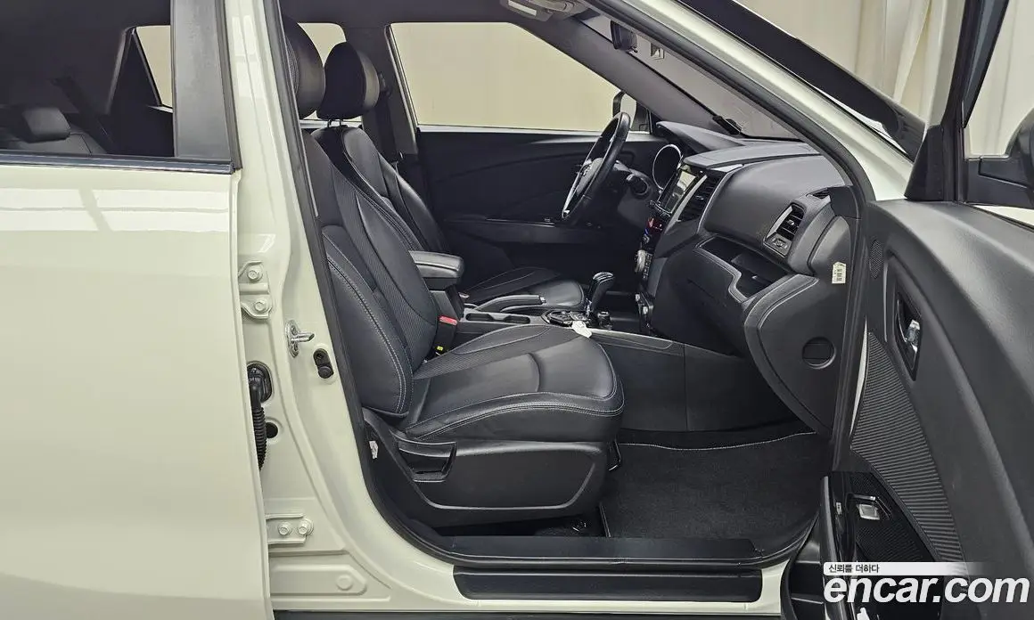 SsangYong TIBOLI 2017 1.6 автомат (гидро), фото 15