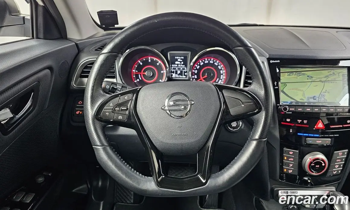 SsangYong TIBOLI 2017 1.6 автомат (гидро), фото 18