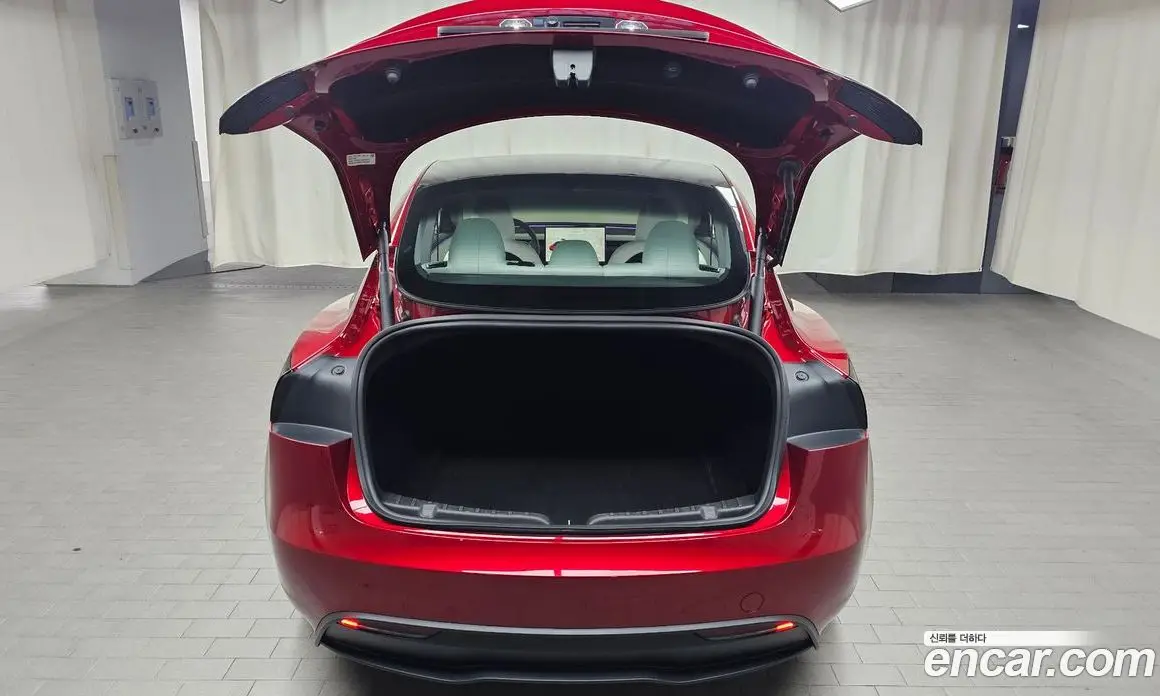 Tesla Model 3 2024 0.2 автомат (гидро), фото 26 Tesla Model 3 2024 0.2 автомат (гидро), фото 26