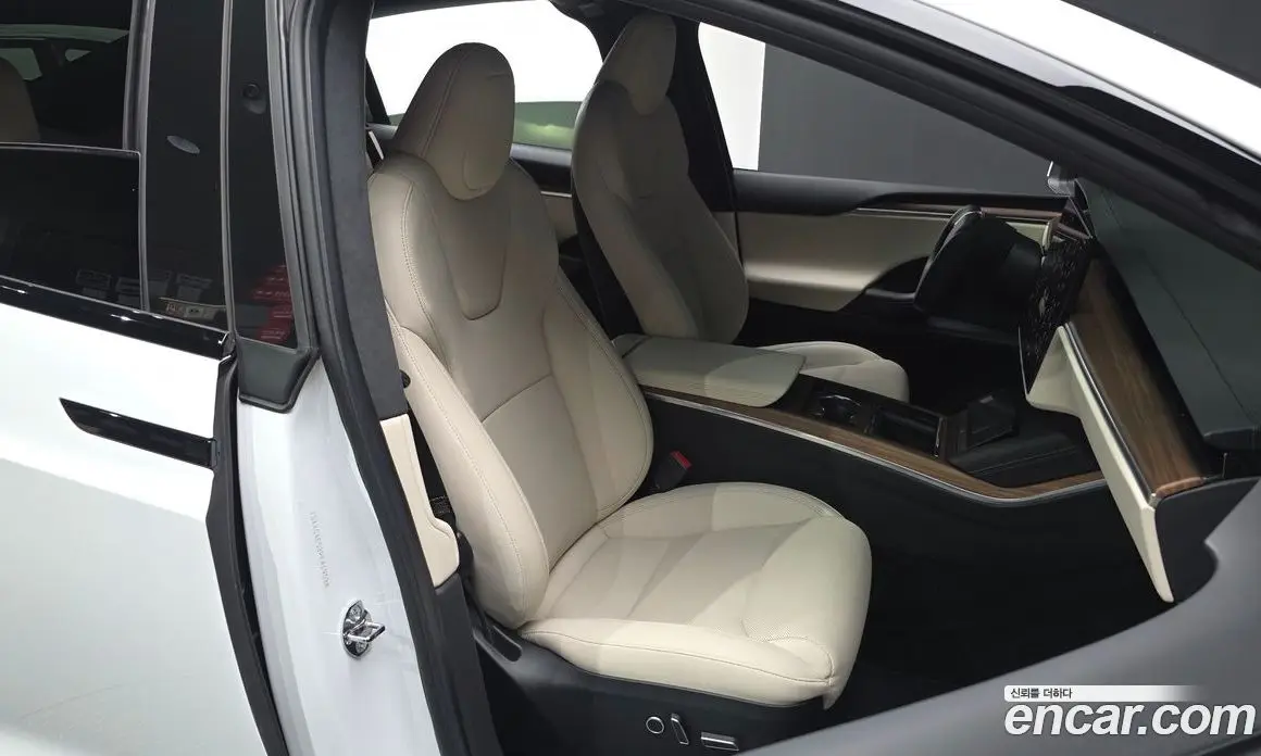 Tesla Model X 2023 0.3 автомат (гидро), фото 16 Tesla Model X 2023 0.3 автомат (гидро), фото 16