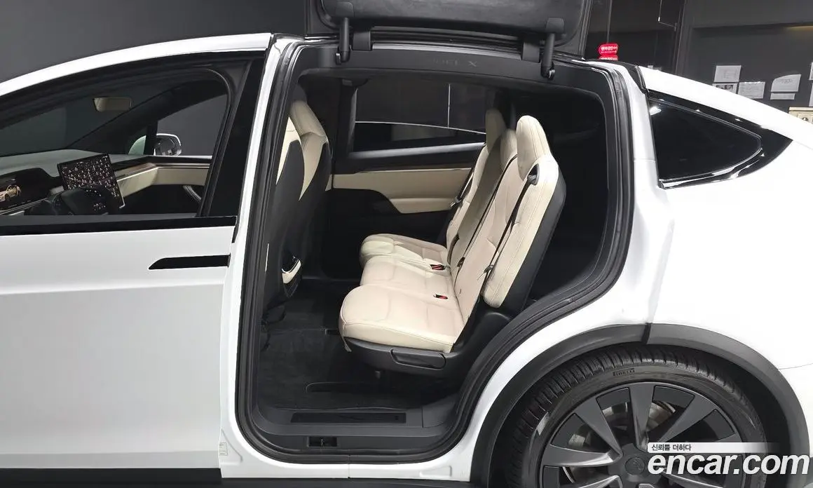 Tesla Model X 2023 0.3 автомат (гидро), фото 17 Tesla Model X 2023 0.3 автомат (гидро), фото 17