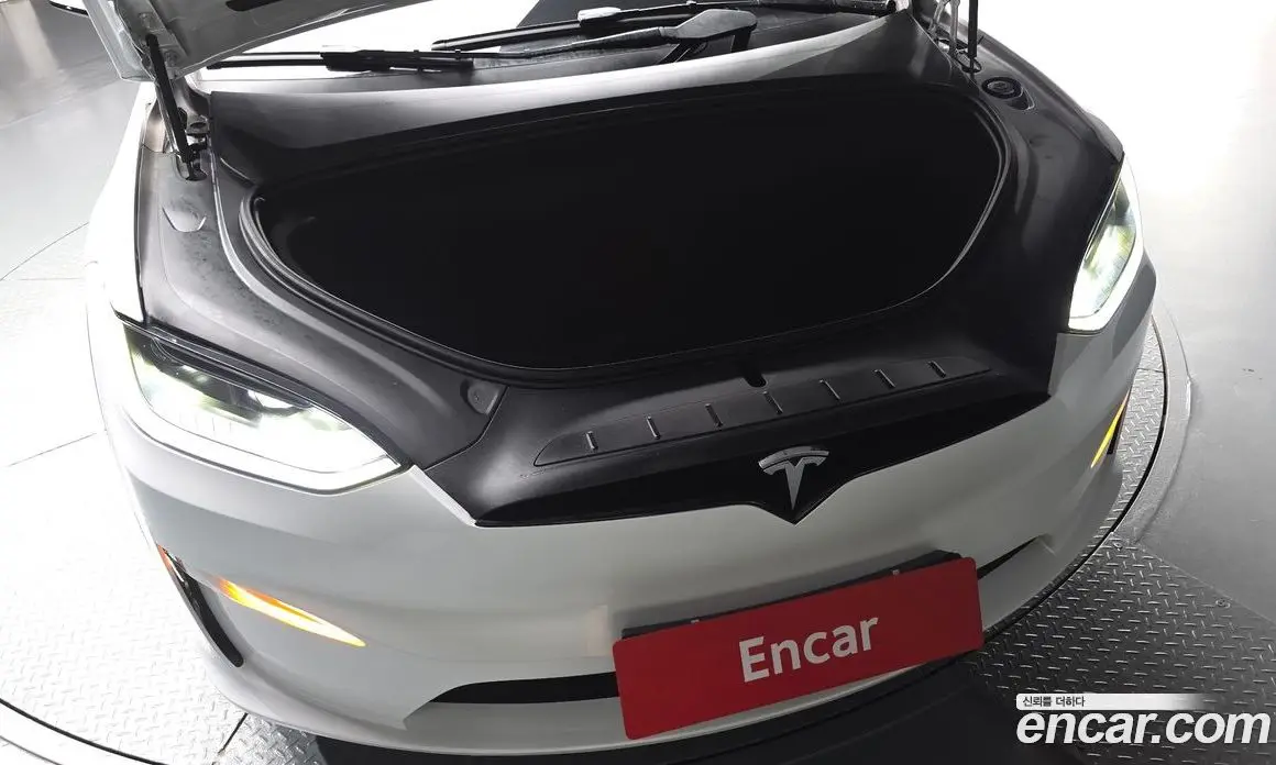 Tesla Model X 2023 0.3 автомат (гидро), фото 6 Tesla Model X 2023 0.3 автомат (гидро), фото 6