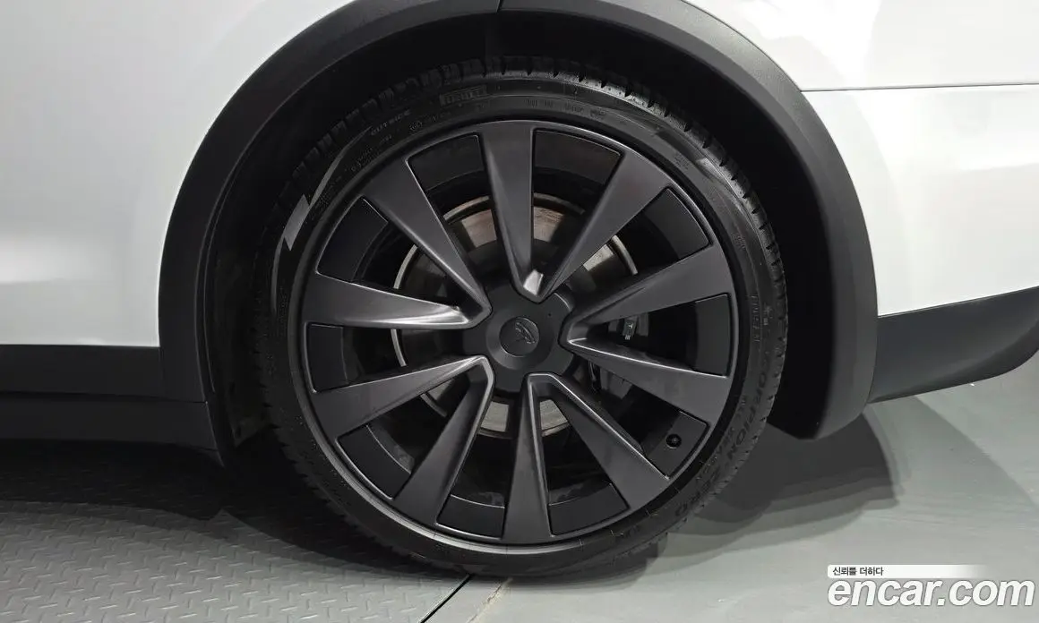 Tesla Model X 2023 0.3 автомат (гидро), фото 7 Tesla Model X 2023 0.3 автомат (гидро), фото 7