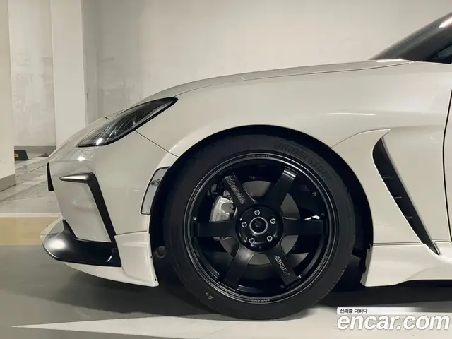 Toyota 86 2025 2.4 механика, миниатюра 8