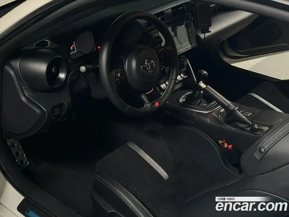 Toyota 86 2025 2.4 механика, фото 9