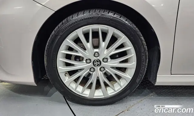 Toyota Camry 2018 2.5 автомат (гидро), миниатюра 5 Toyota Camry 2018 2.5 автомат (гидро), миниатюра 5