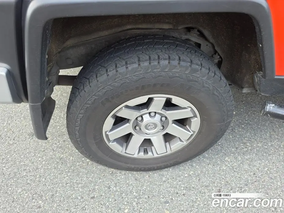 Toyota FJ Cruiser 2014 4.0 автомат (гидро), фото 15 Toyota FJ Cruiser 2014 4.0 автомат (гидро), фото 15