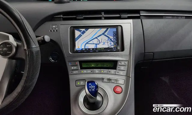 Toyota Prius 2015 1.8 автомат (гидро), миниатюра 9 Toyota Prius 2015 1.8 автомат (гидро), миниатюра 9