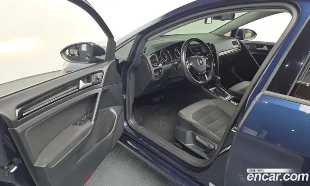 Volkswagen Golf 2015 1.6 автомат (гидро), миниатюра 12