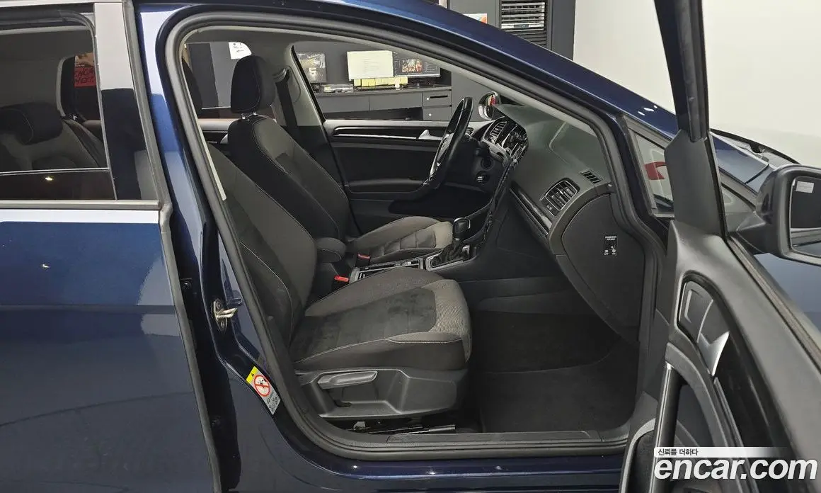 Volkswagen Golf 2015 1.6 автомат (гидро), фото 15 Volkswagen Golf 2015 1.6 автомат (гидро), фото 15