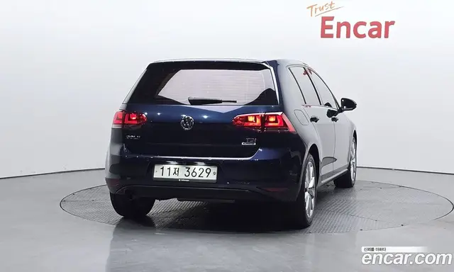 Volkswagen Golf 2015 1.6 автомат (гидро), миниатюра 3 Volkswagen Golf 2015 1.6 автомат (гидро), миниатюра 3