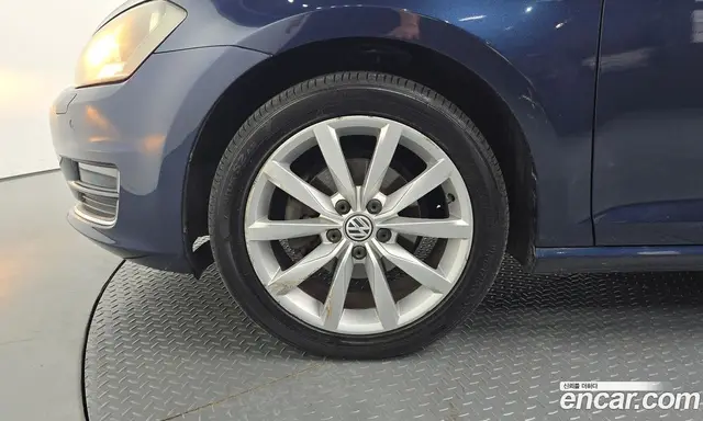 Volkswagen Golf 2015 1.6 автомат (гидро), миниатюра 4 Volkswagen Golf 2015 1.6 автомат (гидро), миниатюра 4