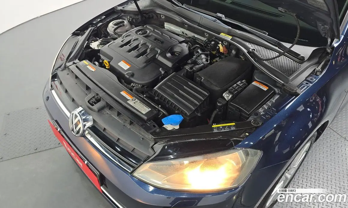 Volkswagen Golf 2015 1.6 автомат (гидро), фото 5 Volkswagen Golf 2015 1.6 автомат (гидро), фото 5