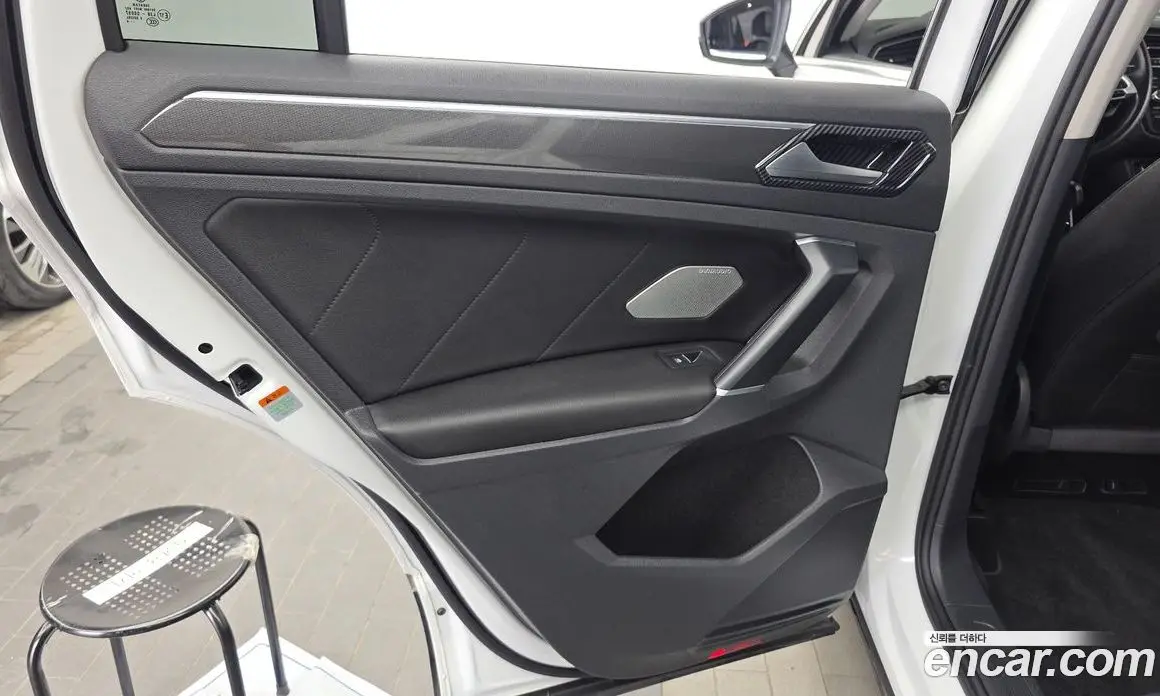 Volkswagen Tiguan 2018 2.0 автомат (гидро), фото 15 Volkswagen Tiguan 2018 2.0 автомат (гидро), фото 15