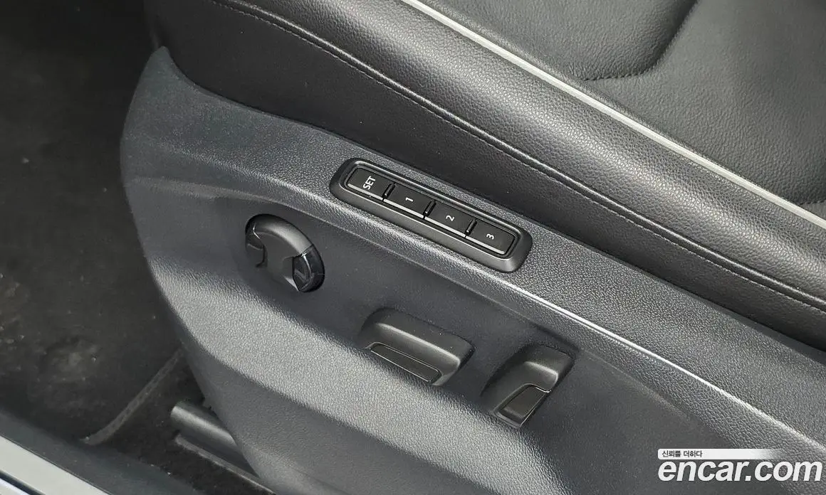 Volkswagen Tiguan 2018 2.0 автомат (гидро), фото 34 Volkswagen Tiguan 2018 2.0 автомат (гидро), фото 34