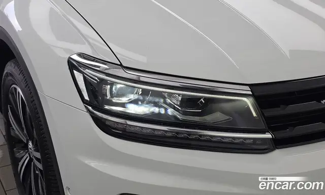 Volkswagen Tiguan 2018 2.0 автомат (гидро), миниатюра 8 Volkswagen Tiguan 2018 2.0 автомат (гидро), миниатюра 8
