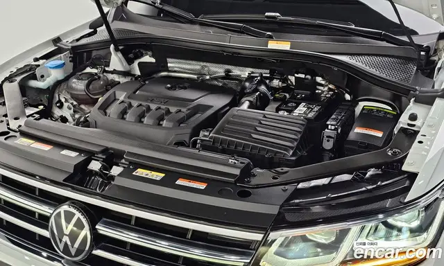 Volkswagen Tiguan 2024 2.0 автомат (гидро), миниатюра 5 Volkswagen Tiguan 2024 2.0 автомат (гидро), миниатюра 5