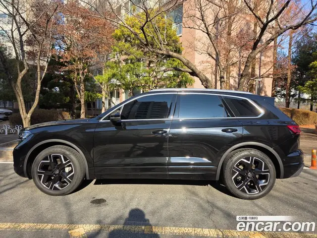 Volkswagen Touareg, 2025, 19 км