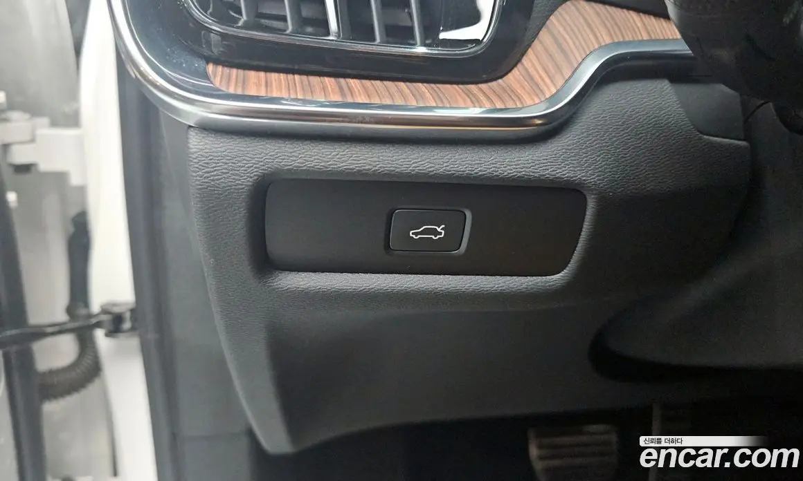 Volvo S60 2024 2.0 автомат (гидро), фото 13 Volvo S60 2024 2.0 автомат (гидро), фото 13