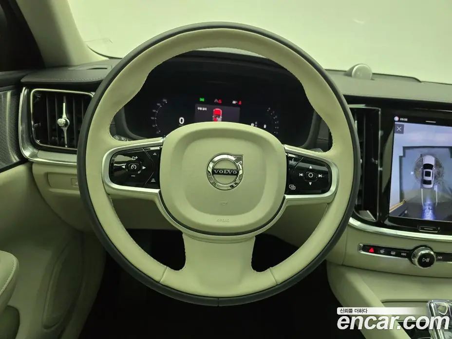 Volvo S60 2024 2.0 автомат (гидро), фото 12 Volvo S60 2024 2.0 автомат (гидро), фото 12