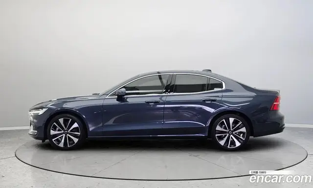 Volvo S60 2024 2.0 автомат (гидро), миниатюра 4 Volvo S60 2024 2.0 автомат (гидро), миниатюра 4