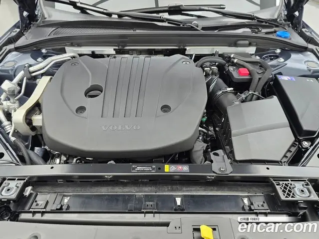 Volvo S60 2024 2.0 автомат (гидро), миниатюра 6 Volvo S60 2024 2.0 автомат (гидро), миниатюра 6