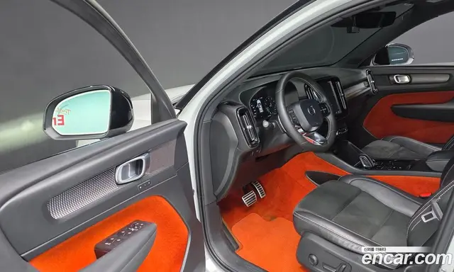 Volvo XC40 2019 2.0 автомат (гидро), миниатюра 12