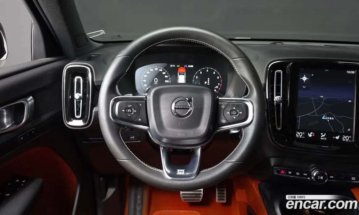 Volvo XC40 2019 2.0 автомат (гидро), фото 14 Volvo XC40 2019 2.0 автомат (гидро), фото 14