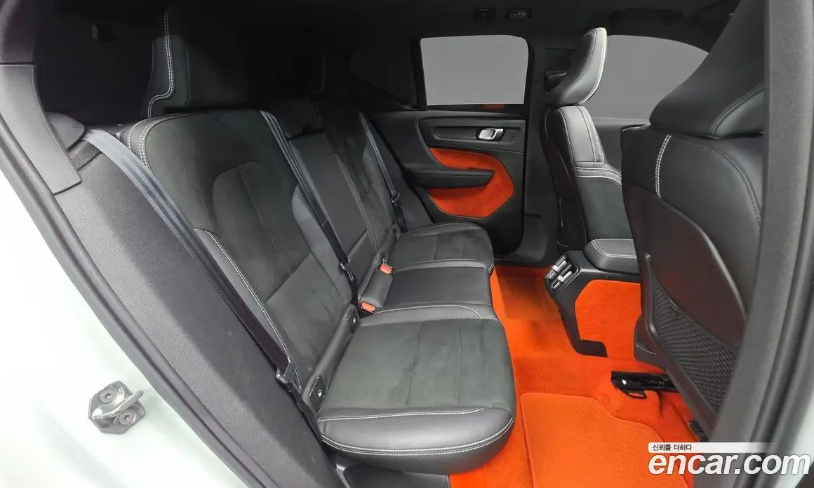 Volvo XC40 2019 2.0 автомат (гидро), фото 19 Volvo XC40 2019 2.0 автомат (гидро), фото 19
