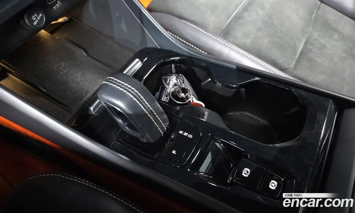 Volvo XC40 2019 2.0 автомат (гидро), фото 9 Volvo XC40 2019 2.0 автомат (гидро), фото 9