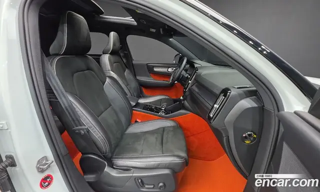 Volvo XC40 2019 2.0 автомат (гидро), миниатюра 10 Volvo XC40 2019 2.0 автомат (гидро), миниатюра 10