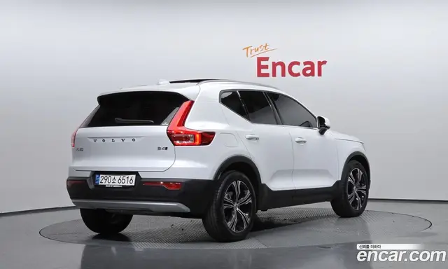 Volvo XC40 2021 2.0 автомат (гидро), миниатюра 2 Volvo XC40 2021 2.0 автомат (гидро), миниатюра 2
