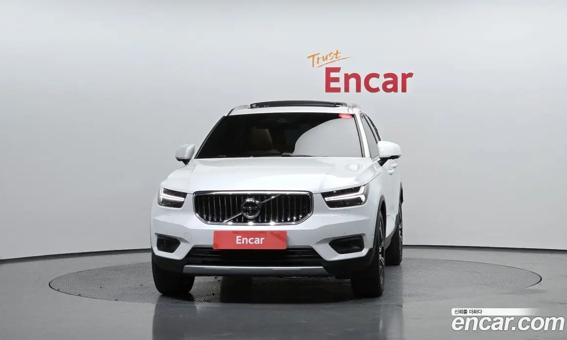 Volvo XC40 2021 2.0 автомат (гидро), фото 3 Volvo XC40 2021 2.0 автомат (гидро), фото 3