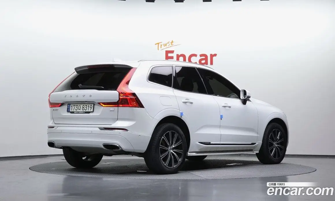 Volvo XC60 2020 2.0 автомат (гидро), фото 2 Volvo XC60 2020 2.0 автомат (гидро), фото 2