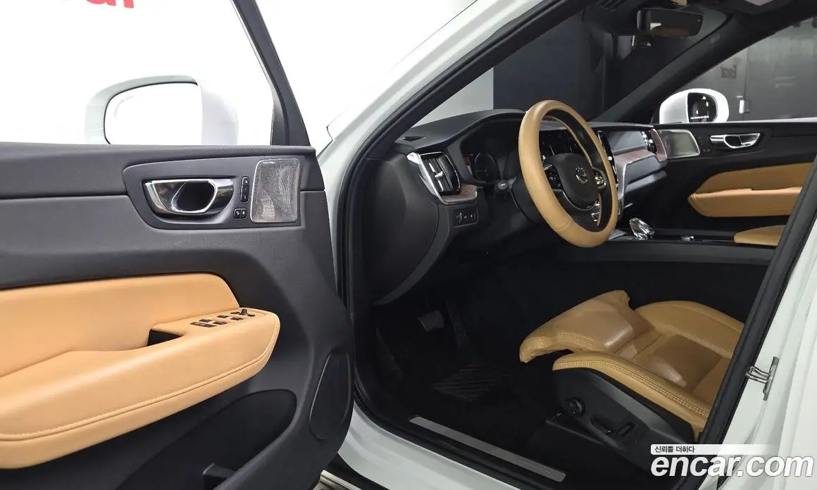 Volvo XC60 2020 2.0 автомат (гидро), фото 13 Volvo XC60 2020 2.0 автомат (гидро), фото 13