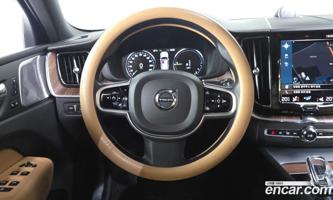 Volvo XC60 2020 2.0 автомат (гидро), фото 19 Volvo XC60 2020 2.0 автомат (гидро), фото 19