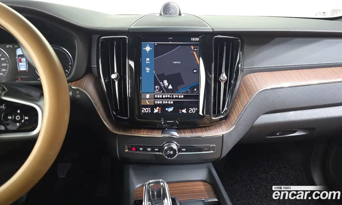 Volvo XC60 2020 2.0 автомат (гидро), фото 20 Volvo XC60 2020 2.0 автомат (гидро), фото 20