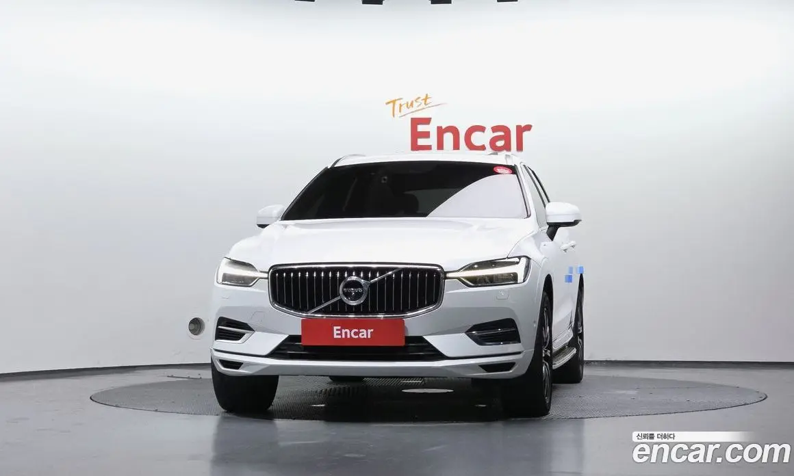 Volvo XC60 2020 2.0 автомат (гидро), фото 3 Volvo XC60 2020 2.0 автомат (гидро), фото 3