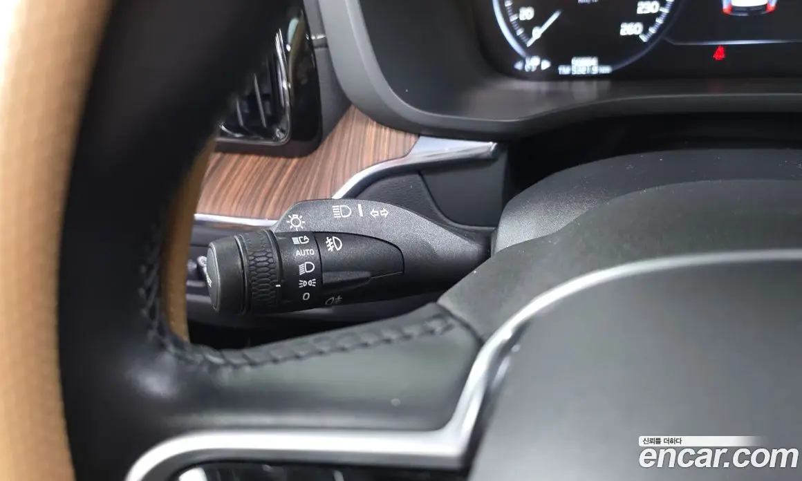 Volvo XC60 2020 2.0 автомат (гидро), фото 29 Volvo XC60 2020 2.0 автомат (гидро), фото 29