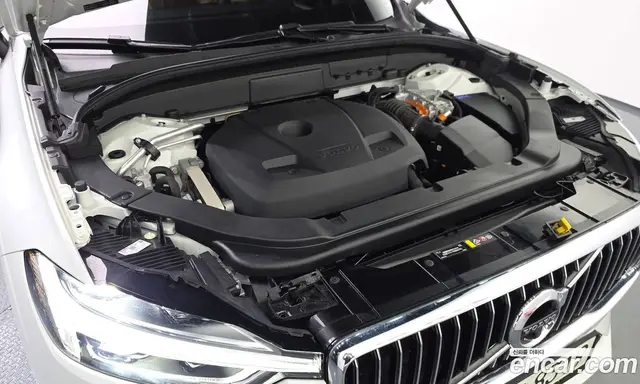 Volvo XC60 2020 2.0 автомат (гидро), миниатюра 6 Volvo XC60 2020 2.0 автомат (гидро), миниатюра 6