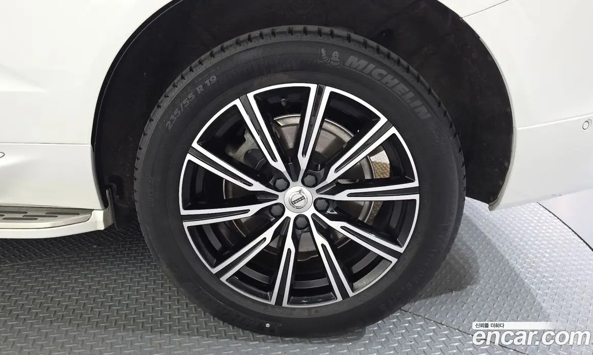 Volvo XC60 2020 2.0 автомат (гидро), фото 7 Volvo XC60 2020 2.0 автомат (гидро), фото 7