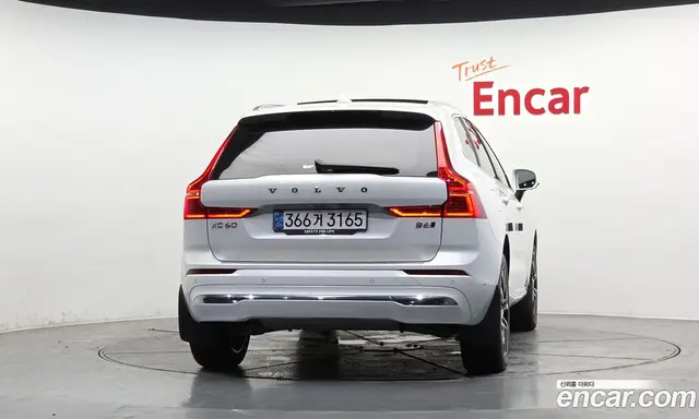 Volvo XC60 2025 2.0 автомат (гидро), миниатюра 4 Volvo XC60 2025 2.0 автомат (гидро), миниатюра 4