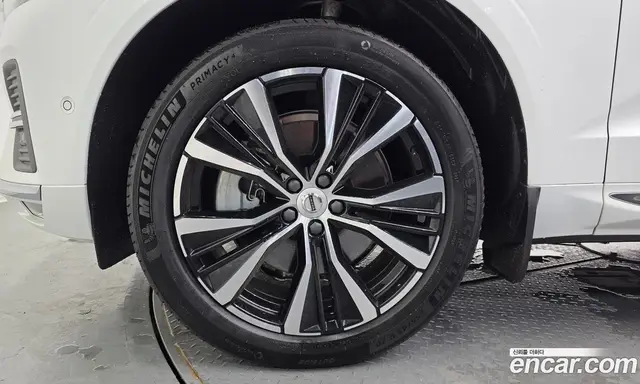 Volvo XC60 2025 2.0 автомат (гидро), миниатюра 5 Volvo XC60 2025 2.0 автомат (гидро), миниатюра 5